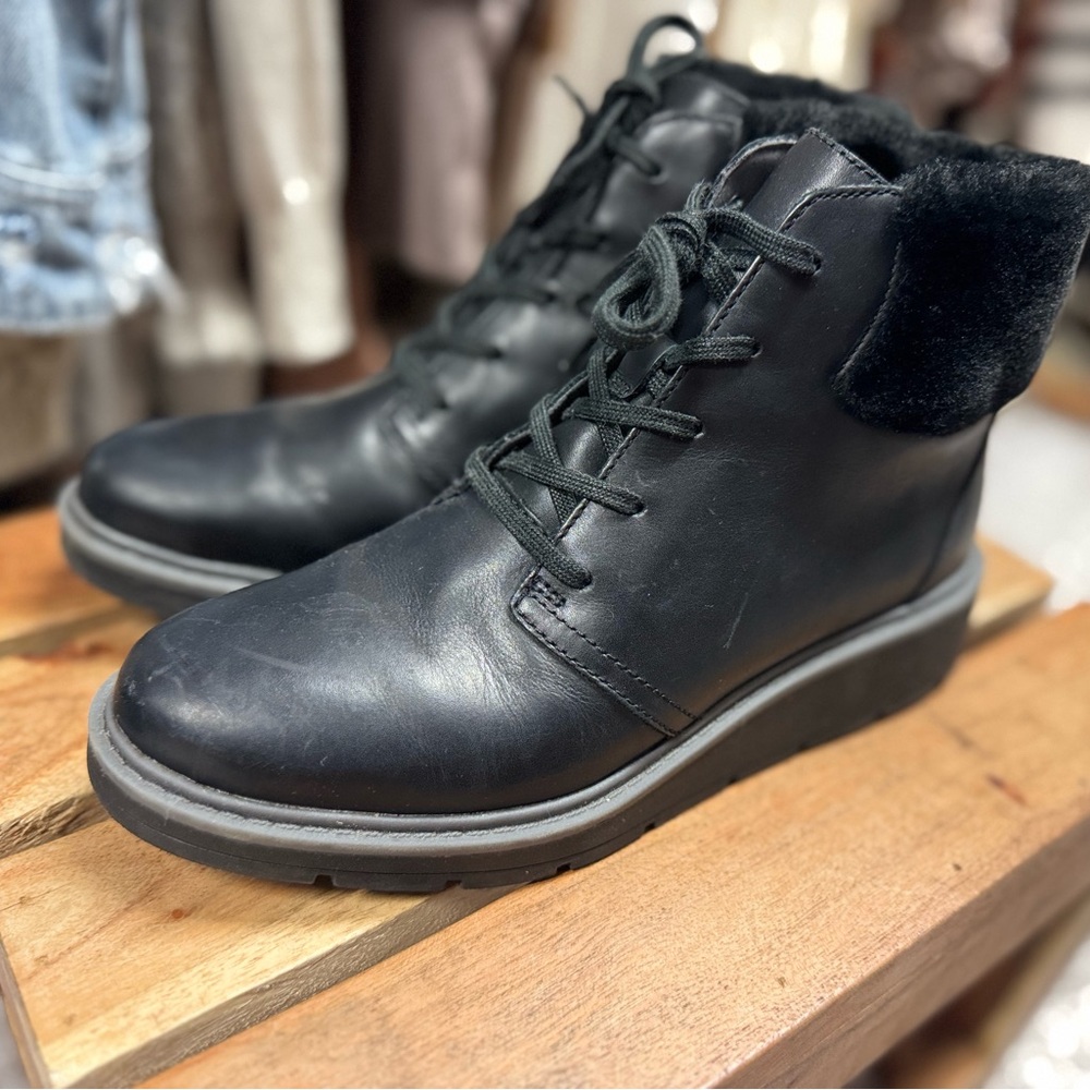 Clark’s Black Leather Ankle Boots with Faux Fur Trim